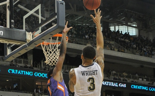 Pitt Struggles on the Boards in Loss to Clemson