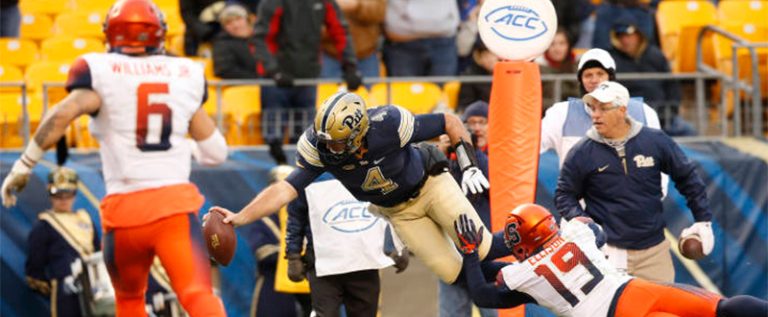 Pitt Beats Cuse 76-61 In Football